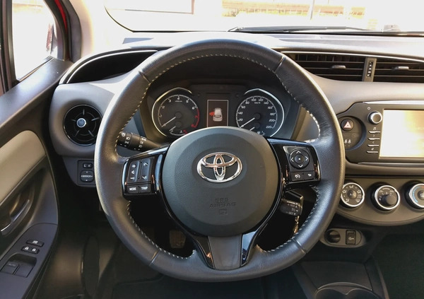 Toyota Yaris cena 53900 przebieg: 21022, rok produkcji 2017 z Świnoujście małe 667